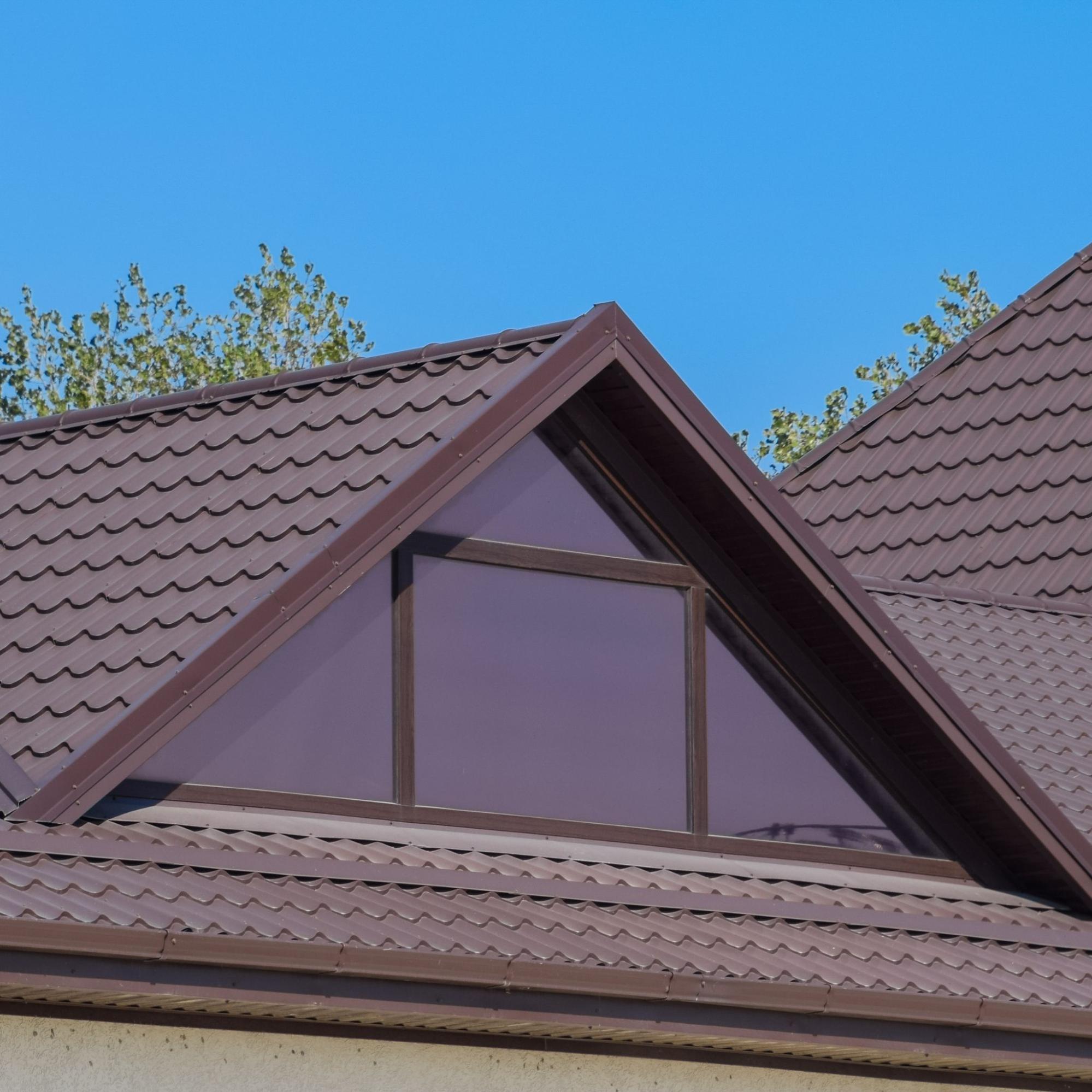 Скатные крыши: виды, конструктивные особенности, порядок строительства